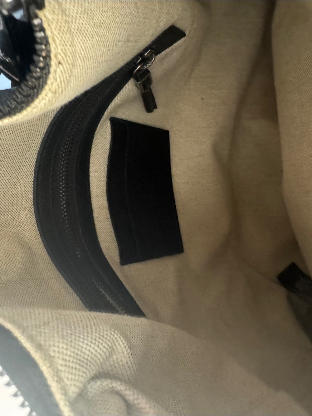 Authentic Botkier Chelsea convertible Hobo Backpack, sleek black pebble leather - Picture 8 of 16